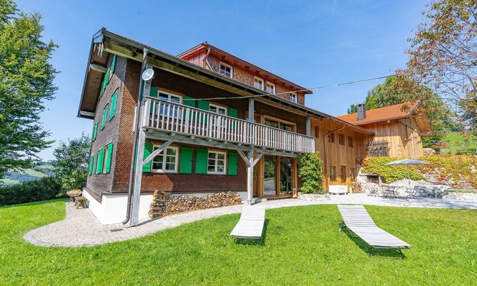 Rettenberg House | Experience Comfort at Landhaus Buchenberg - Family-Friendly Stay