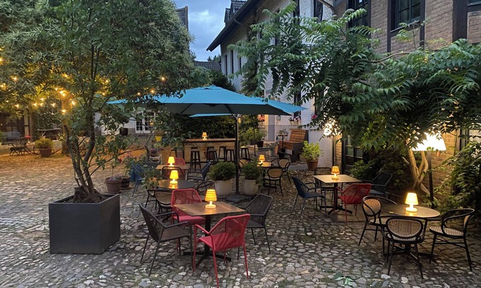 Rhein-Erft-Kreis District Hotel | Discover Landhaus Danielshof: 4-Star Relaxation Awaits