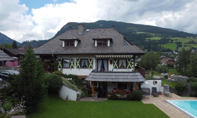 Mauterndorf Apartment | Family-Friendly Retreat at Landhaus Gartler - Guest Rated 9.8