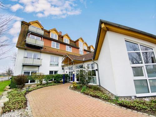 Ortsamt 2 Apartment | Welcoming Landhaus Immenbarg: Ideal for Families and Pets