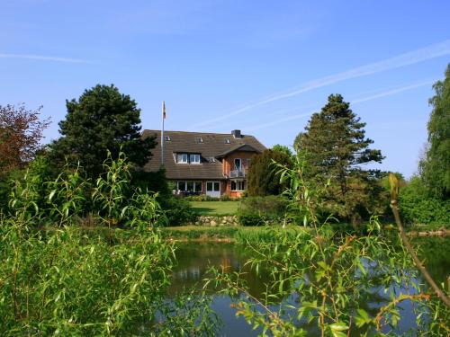 Bosdorf House | Discover Landhaus Jägerhof: Oceanfront Bliss Awaits