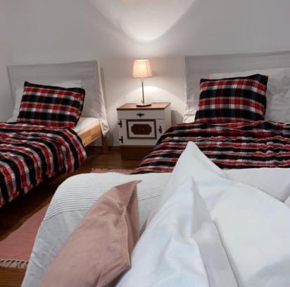 Jois Apartment | Cozy Landhaus Near Neusiedler See - Pet and Child Friendly
