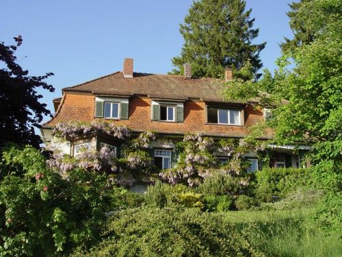 Kressbronn Apartment | Oceanfront Escape at Landhaus Ottenberg - Family Friendly