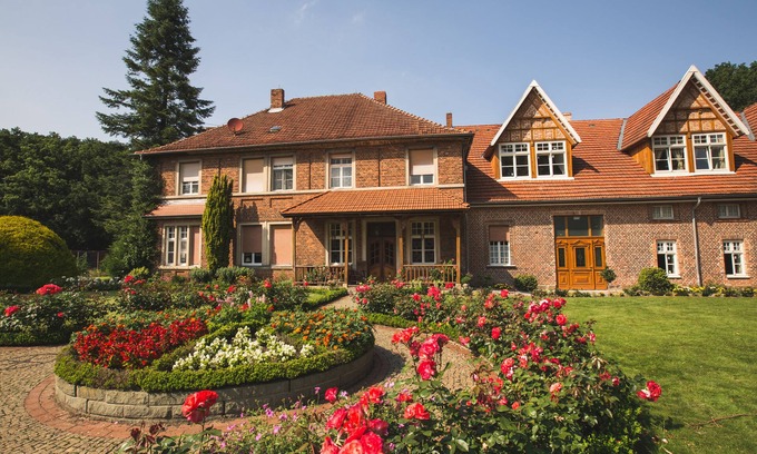Einen-Mussingen House | Exceptional Landhaus Schulze Osthoff with Breakfast Included