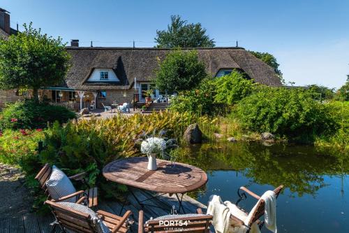 Delve House | Cozy Landhaus von Lilienfeld: Family & Pet-Friendly Retreat