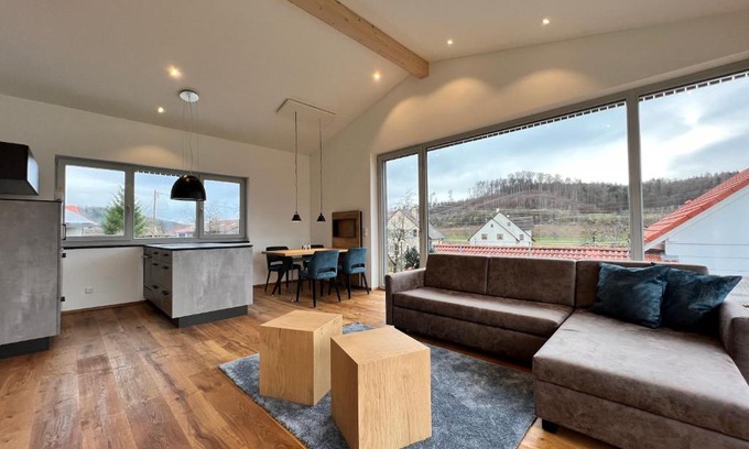 Ueberlingen Apartment | Exceptional Stay at Landhaus zum See - Fewo Eiche, 4-Star