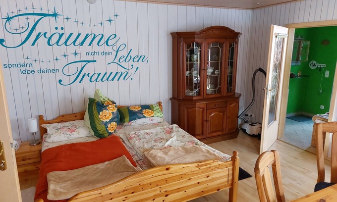 Liebschutz Apartment | Idyllic Landhauswohnung at Thüringer Meer with Spa & Hot Tub
