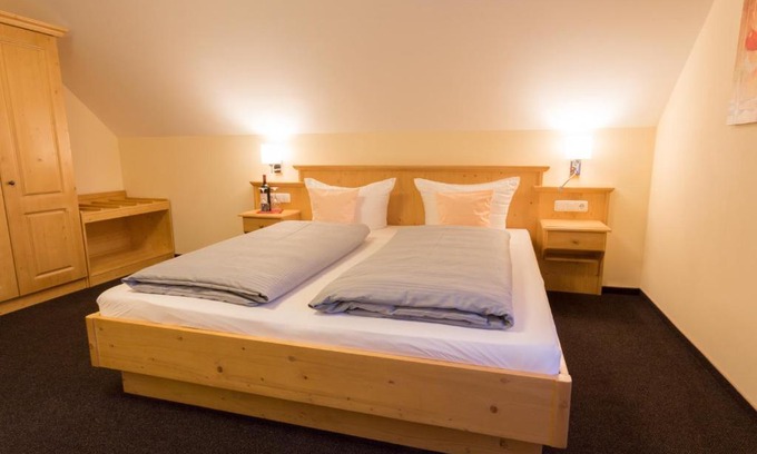 Furstenfeldbruck District Hotel | Comfortable Retreat at Landhotel Grätz - Rated 7.3/10