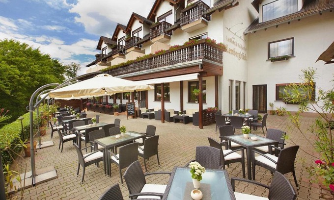 Feilbingert Hotel | Pet-Friendly Landhotel Lembergblick with Breakfast Included