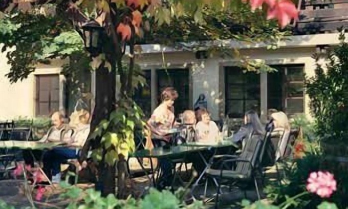 Schlossboeckelheim Hotel | Relaxing Retreat at Landhotel Niederthaeler Hof with Spa