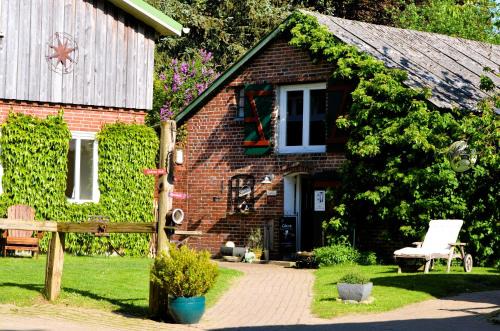 Sankt Michaelisdonn Bed & Breakfast | Relax at Landhotel Rehedyk with Oceanfront Views