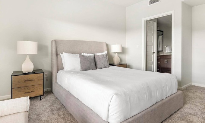 Austin Apartment | Landing | Amazing 1BD, Courtyard, Pool