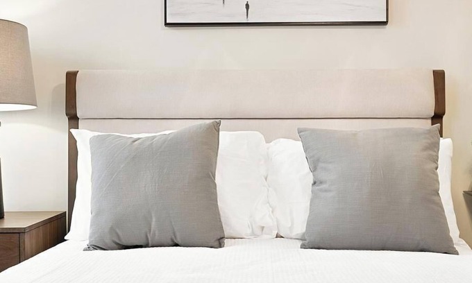 Winston - Salem Apartment | Explore Crowne Club Apartments - 1 Bedroom in Downtown Winston Salem