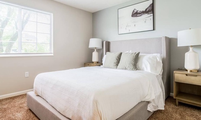 Pike Apartment | Discover Eagle Chase: Cozy 2-Bedroom Retreat in Eagle Creek