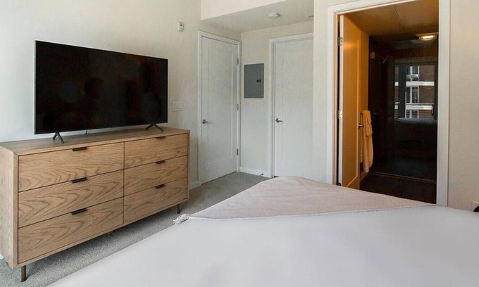 Little Italy Apartment | Discover Instrata Little Italy: Pet-Friendly 2-Bedroom Retreat
