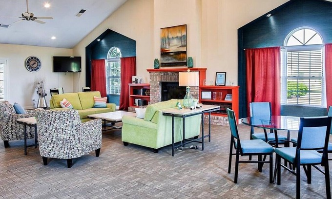 Fort Wayne Apartment | Inviting Island Club - 1 Bedroom in Downtown Fort Wayne
