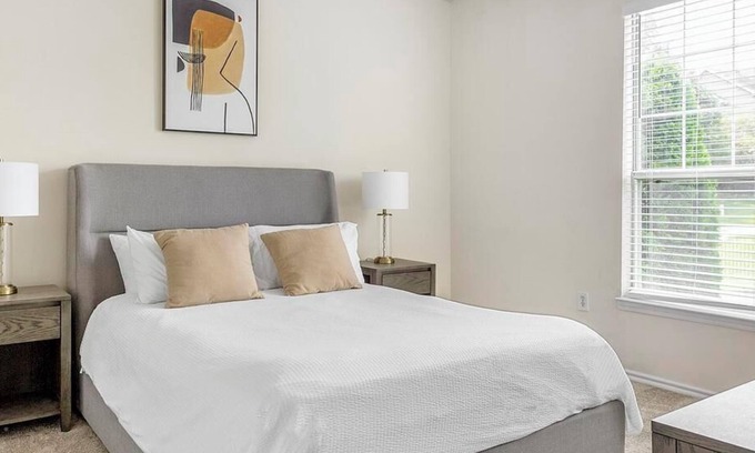 West Chester Apartment | Perfect Retreat at Jefferson: 2 Bedrooms in West Goshen