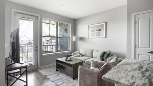 Huntsville Apartment | Landing at Laurel at Dry Creek - 2 Bedrooms in Huntsville