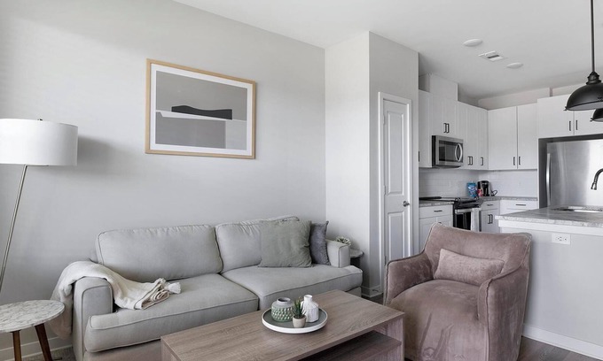 Huntsville Apartment | Landing at Laurel at Dry Creek - 1 Bedroom in E.