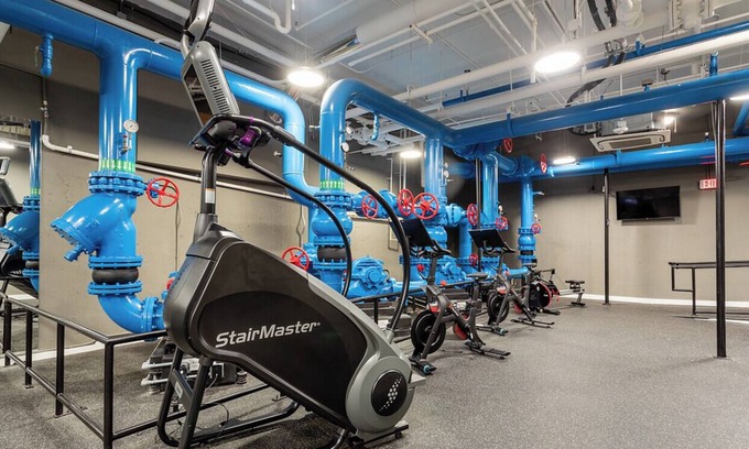 Baileys Crossroads Apartment | Discover Mission Lofts: Pet-Friendly 2 Bedrooms Downtown