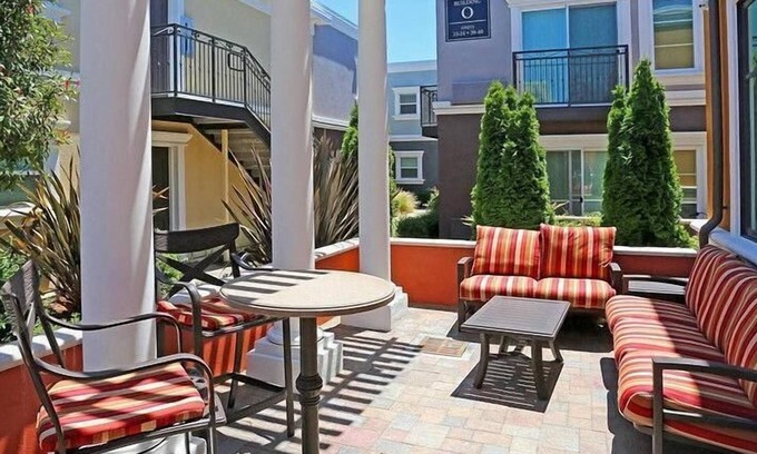 Central District Apartment | Welcoming Landing at Ramblewood Apartments - Centerville Retreat