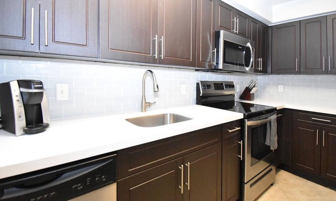 Plantation Apartment | Discover Solero Plantation: 2-Bedroom Getaway in Downtown