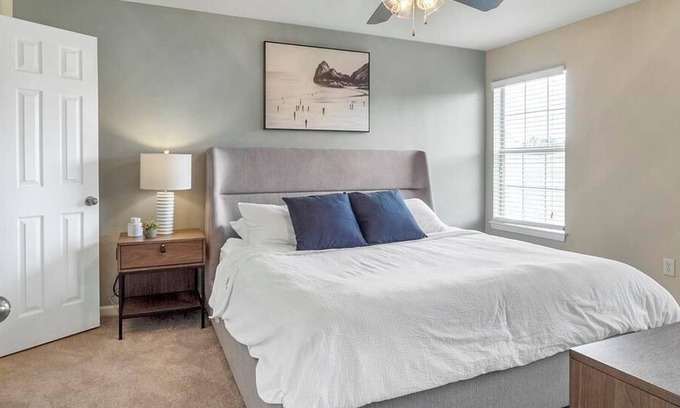 Midlothian Apartment | Cozy Stay at Swift Creek Commons - 1 Bedroom Retreat