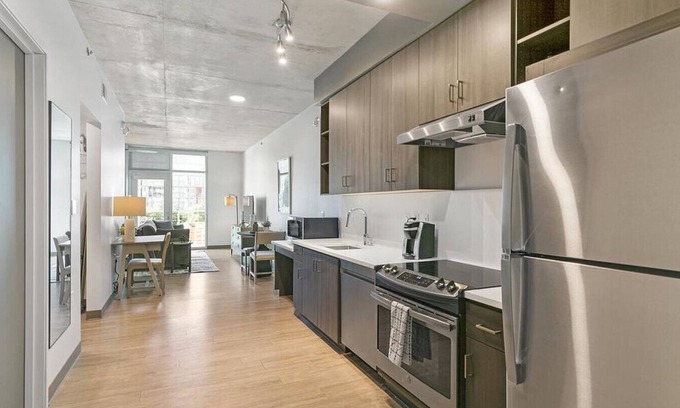 Iron Horse Historic District Apartment | Discover The Gallery on 5th - Studio in Armory Park