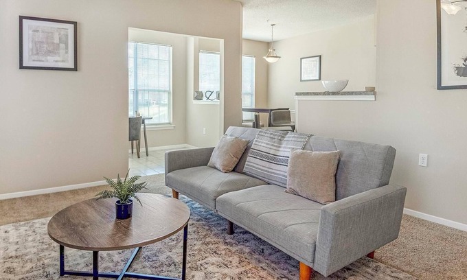 Germantown Apartment | Landing at The Grove at Germantown - 1 Bedroom .