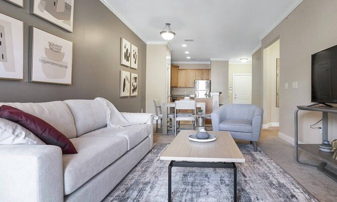 Greensboro Apartment | Discover The Plantation at Pleasant Ridge in Downtown Greensboro