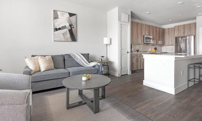 Katy Apartment | Cozy 1 Bedroom Retreat at Bellrock Market in Downtown Katy