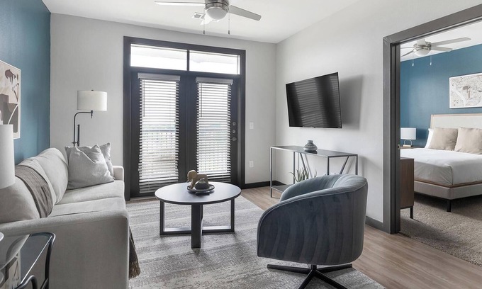 Buda Apartment | Landing | Chic 2BD in Brooks Crossing