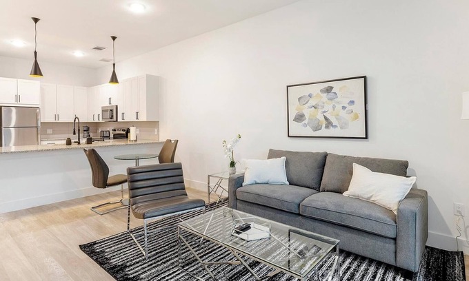 Denton Apartment | Landing | Incredible 1BD in Denton