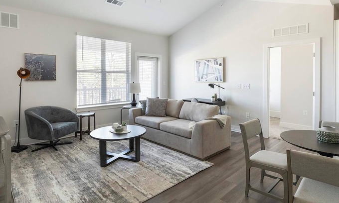 Belle Mina Apartment | Landing | Incredible 2BD, Pool, Clubhouse
