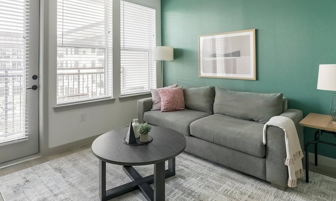 Northside Apartment | Landing | Stunning 1BD, Pool, Clubhouse