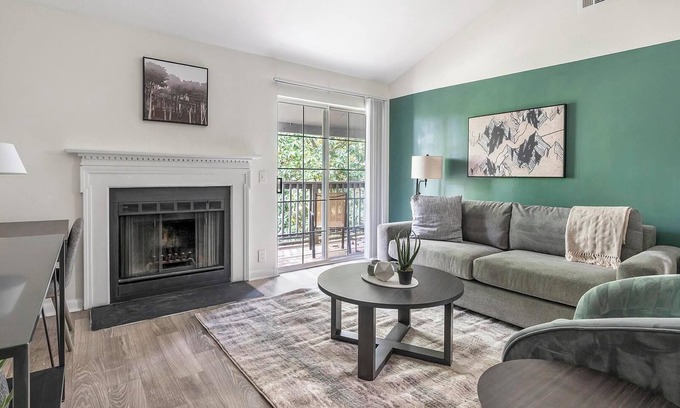 Green Hills Apartment | Landing | Stunning 1BD, Pool, Courtyard