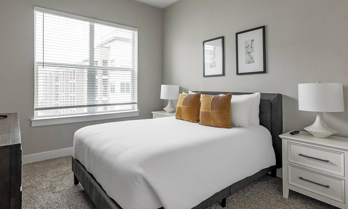 Round Rock Apartment | Landing | Stunning 1BD, Clubhouse, Pool