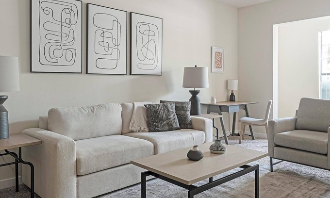 New Pathways Apartment | Discover The Bristol on Union - Family Friendly Getaway