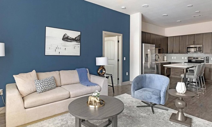Denton Apartment | Landing | Stunning 2BD, Gym, Clubhouse