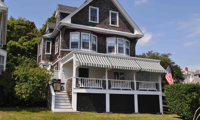 Shoreby Hill House | Indulge in a Historic Victorian Cottage on Narragansett Bay