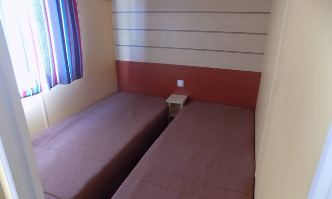 Burinhosa House | Family-Friendly Stay at Landshause Bungalow T3 with Pool