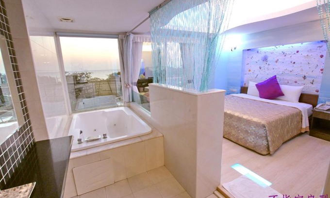 Big Beach Bed & Breakfast | Experience Lang Qin Hai Inn with Ocean Views & Pet-Friendly Stays