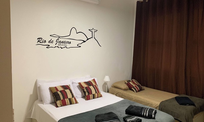 Copacabana Apartment | Beachside Retreat: Lang's Apartment with Pool & Spa