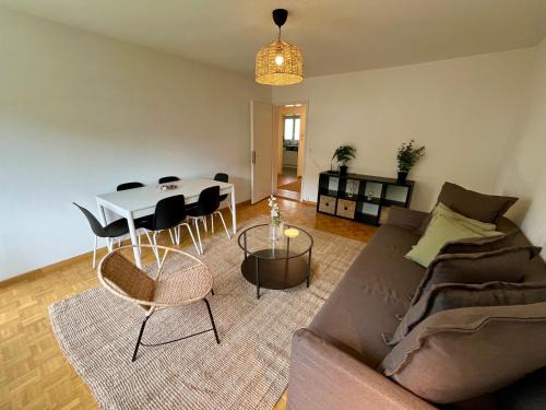 Albisrieden Apartment | Langgrütstrasse 21, 8047 Zürich, Switzerland