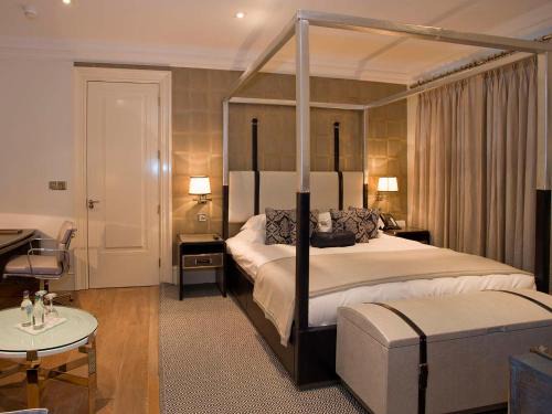 Kilkenny City Centre Hotel | Experience Comfort at Langtons Hotel Kilkenny, 4-Star Rated