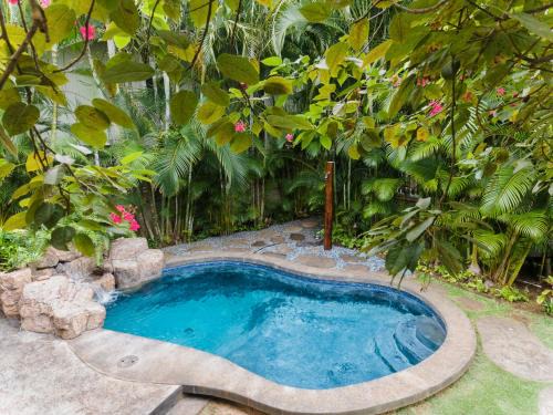 Lanikai House | Relax at Lanikai Ohana Hale: Family-Friendly with Pool