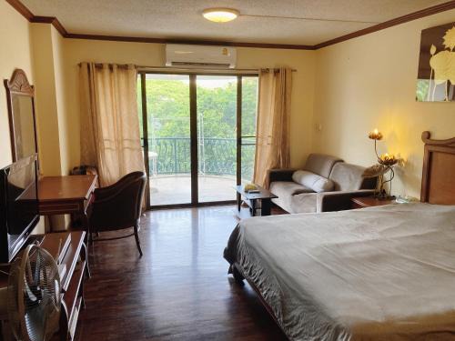 Huay Kaew Apartment | Explore Chiangmai: Lanna Condo Near Maya Nimman Road