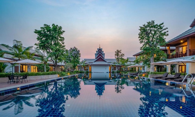 Nam Phrae Hotel | Relax at Lanna Art Deer Resort Chiang Mai with Ocean Views