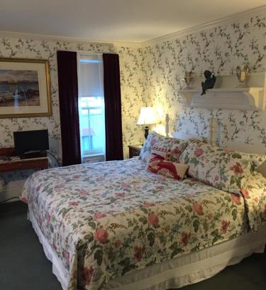 Rockport Bed & Breakfast | Discover Lantana House: Guest Rated 9/10 for Comfort