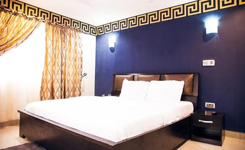 Ikeja Hotel | Lantano Cottage